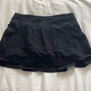 Black Lulu Lemon Tennis skirt